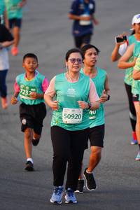 BIB: 7232, 50920
                            <button type="button" onclick="openModal(10510946)" class="btn btn-primary btn-sm float-right btn-popup" data-toggle="modal" data-target=".modal-high-quality">
                        <i class="fas fa-shopping-cart"></i> Add to Cart
                    </button>
                                            <button type="button" onclick="isThisMe(10510946, true)" class="btn btn-success btn-sm float-right btn-popup btn-isme hidden" data-toggle="tooltip" data-placement="bottom" title="นี่คือรูปของคุณใช่ไหม คลิกที่นี่เพื่อเอาเข้าอัลบั้ม">
                        <i class="fas fa-plus"></i> Add to album
                    </button>
                    <button type="button" onclick="isThisMe(10510946, false)" class="btn btn-warning btn-sm float-right btn-popup btn-isnotme hidden">
                        <i class="fas fa-ban"></i> Remove from album
                    </button>